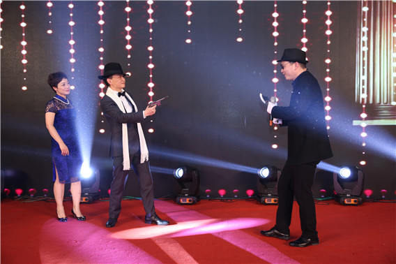 1518403635392015.jpg 1N9A4099.jpg