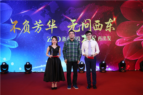 1518403718570546.jpg 1N9A3654.jpg